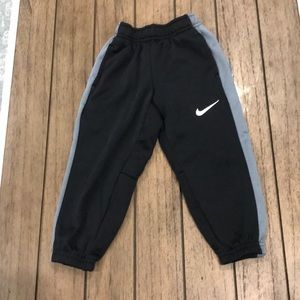 Nike Toddler sweatpants